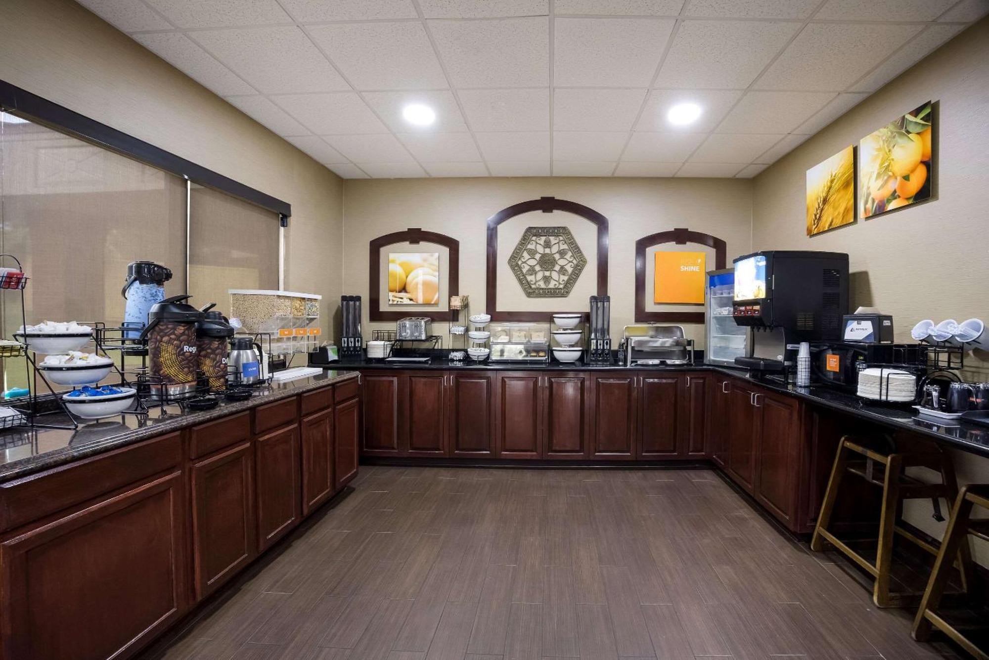 Comfort Inn & Suites Midway - Tallahassee West Bagian luar foto