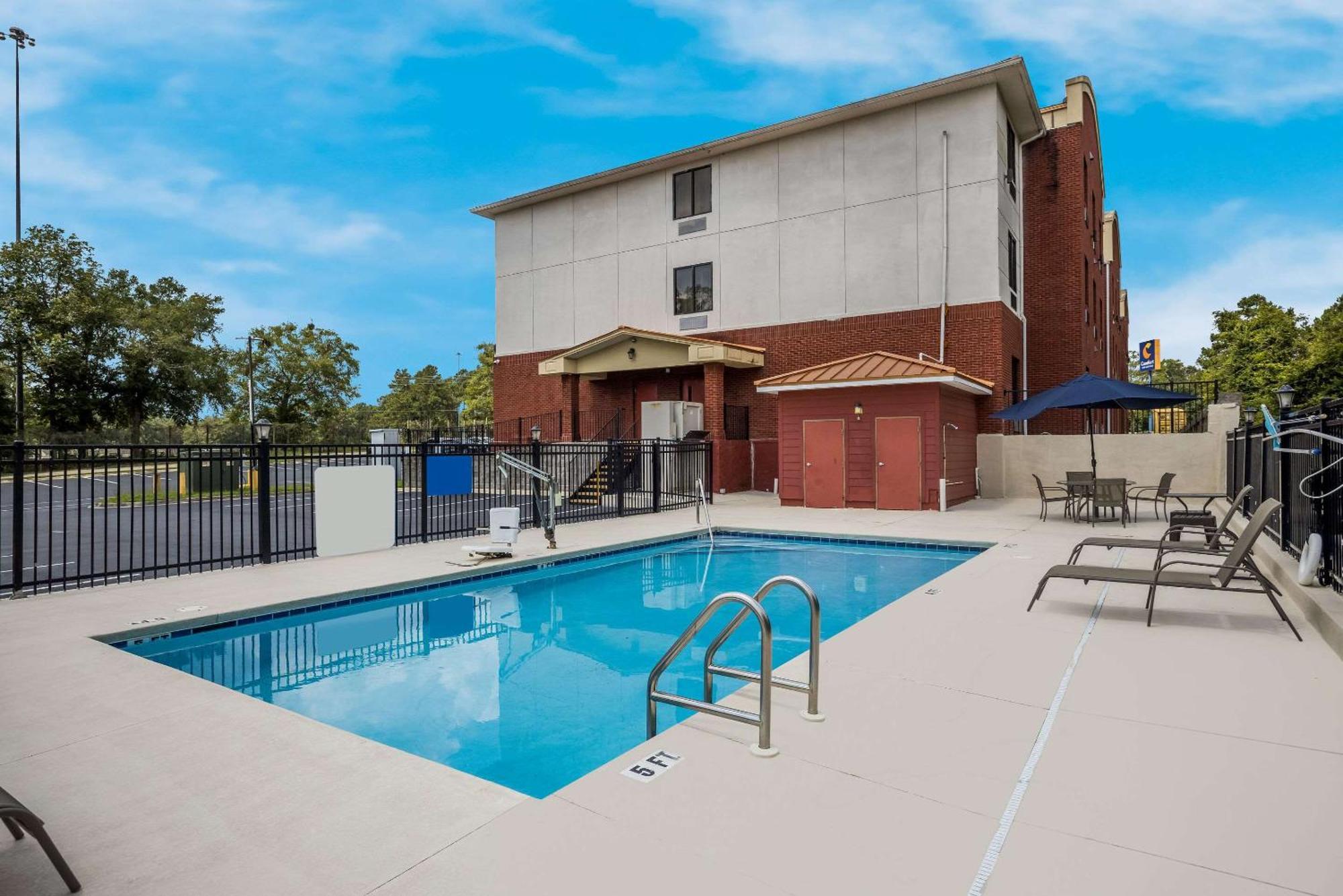 Comfort Inn & Suites Midway - Tallahassee West Bagian luar foto