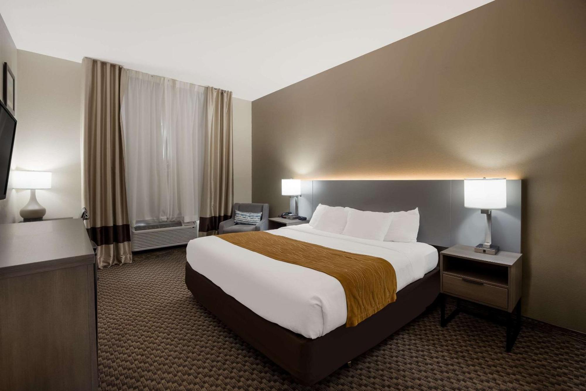 Comfort Inn & Suites Midway - Tallahassee West Bagian luar foto