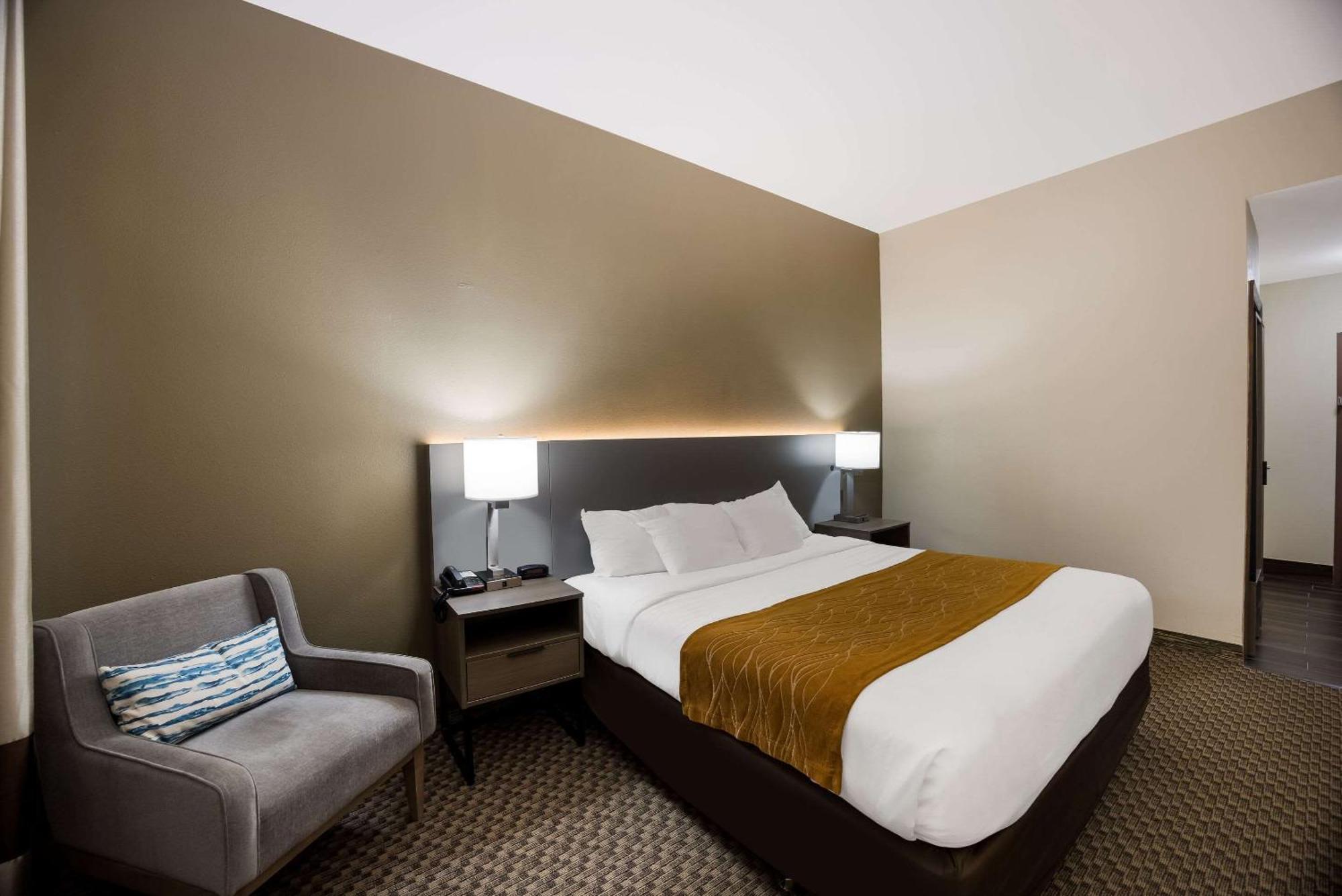 Comfort Inn & Suites Midway - Tallahassee West Bagian luar foto